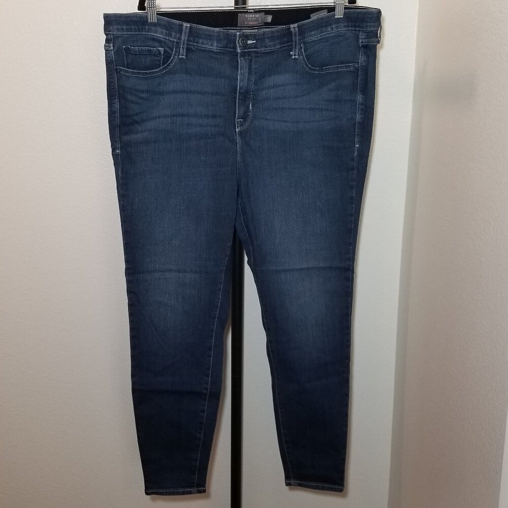 Torrid Women Size 20R Premium Stretch Sky High Skinny Jeans Retro Hippie‎ Boho